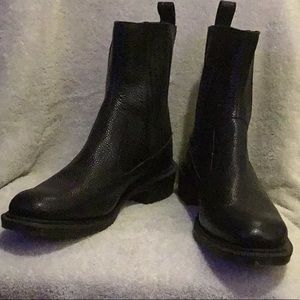 Doc Marten Boots, Women’s size 11